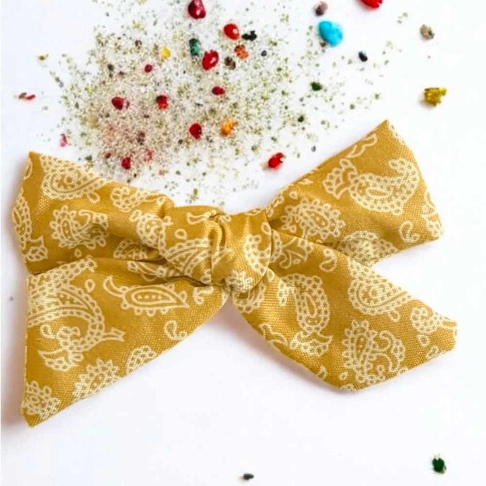 Parsley prints yellow Hand Tied Hair Bows Set